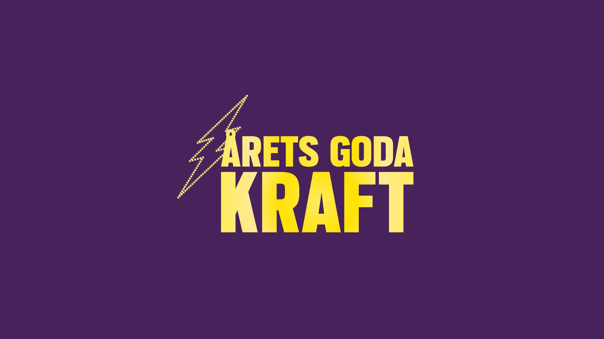 Texten "Årets Goda Kraft" i gul stiliserad font på lila bakgrund, med en gul blixtsymbol.